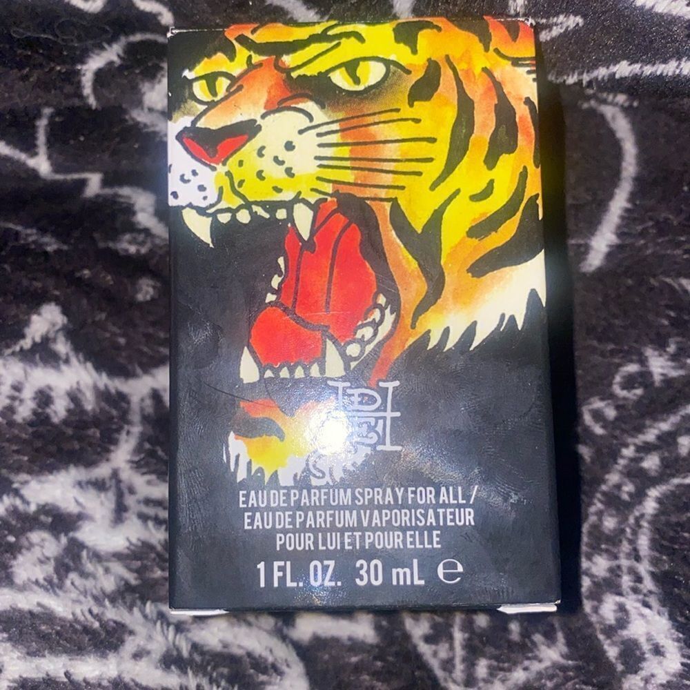 Free with 30$ Purchase! Just place in bundle!!Unisex Ed Hardy Tiger Ink